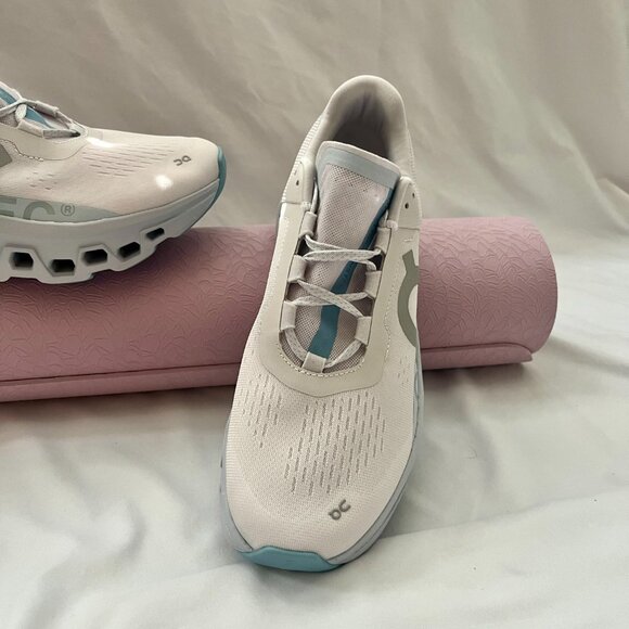 On Cloudmonster Blue and White Women’s Size 10.5 - Never worn outside - Picture 2 of 7